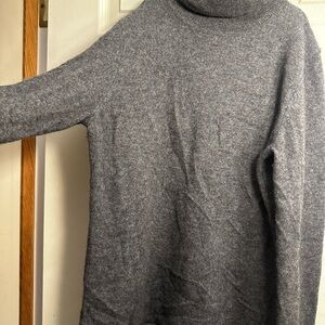 Sutton Studio Cashmere Turtleneck Sweater